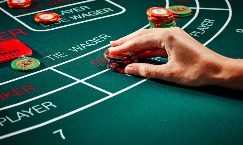 Đầu tư Baccarat, nên hay không?